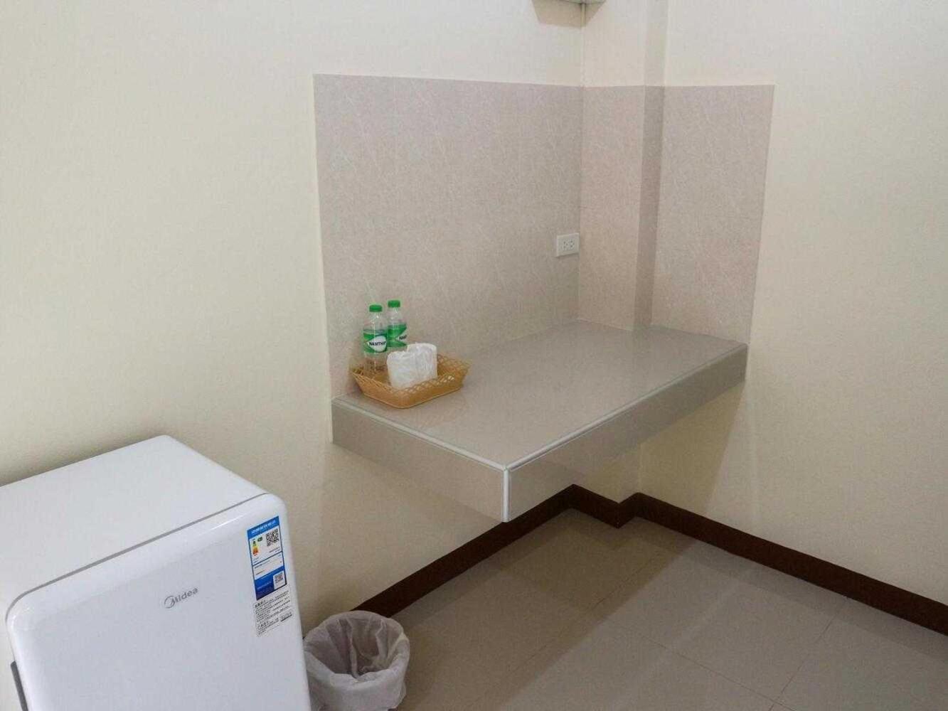 Capital O 75521 Sang Siri Apartment Szamutszongkhram Kültér fotó